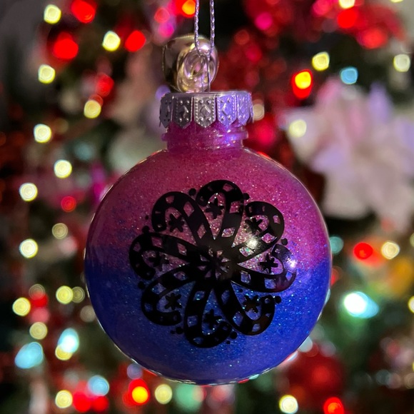 Handcrafted Personalized Christmas Ornaments with your choice in design! - Picture 6 of 17